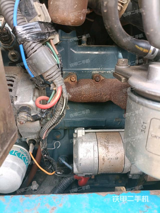 發(fā)動(dòng)機(jī)整體俯視（整機(jī)外觀）