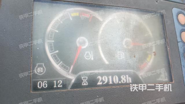 駕駛室整體（整機外觀）