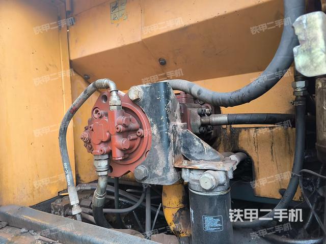 液壓泵室(大件艙室) 液壓泵室(大件艙室)