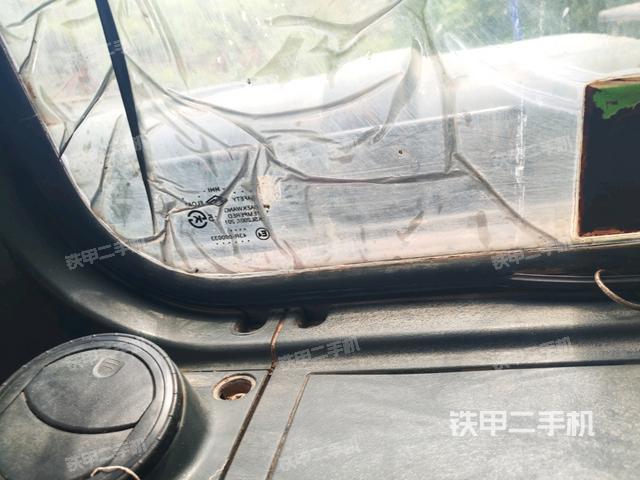 頂棚整體(駕駛室部分) 頂棚整體(駕駛室部分)