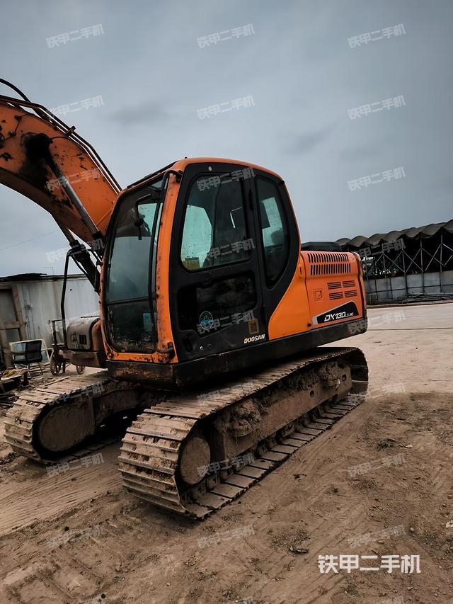 斗山DX130-9CN挖掘機