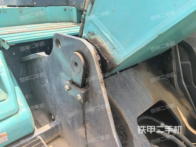 大臂根部?斜視(工作和回轉(zhuǎn)裝置) 大臂根部?斜視(工作和回轉(zhuǎn)裝置)