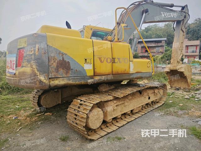 右后45(整機外觀) 右后45(整機外觀)