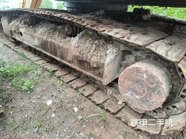 右側履帶整體(行走機構) 右側履帶整體(行走機構)