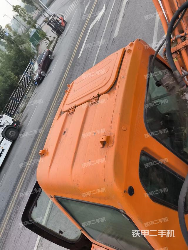 駕駛室頂部俯視(上車部件) 駕駛室頂部俯視(上車部件)