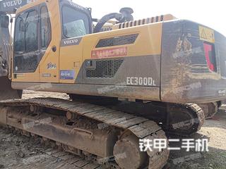 沃爾沃EC240CL清道夫挖掘機(jī)實(shí)拍圖片