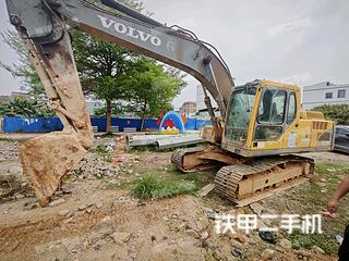 沃爾沃EC200B挖掘機實拍圖片