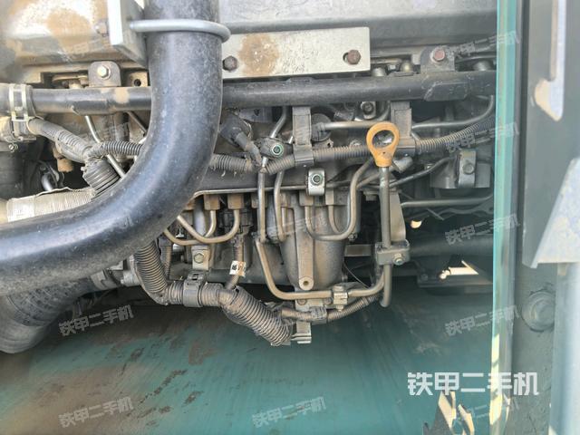 氣門室蓋螺絲特寫(上車部件) 氣門室蓋螺絲特寫(上車部件)
