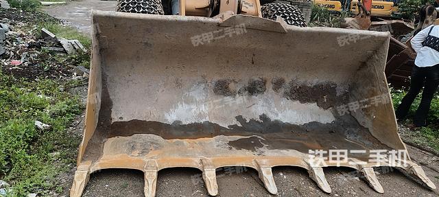 工作裝置整體（整機(jī)外觀及大件）