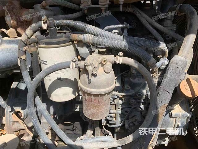 發(fā)動機整體俯視(整機外觀) 發(fā)動機整體俯視(整機外觀)