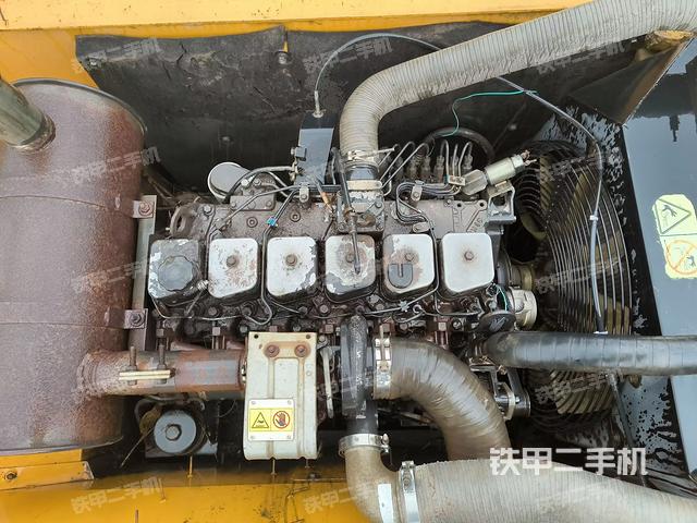發(fā)動機室(上車部件) 發(fā)動機室(上車部件)