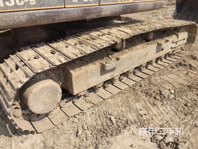 單側履帶整體（整機外觀）