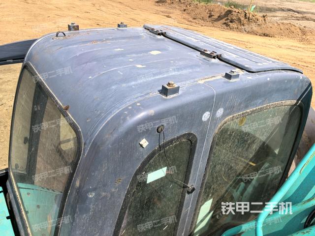 駕駛室頂部俯視（上車部件）