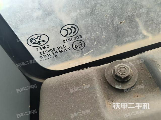 后窗玻璃角标(驾驶室部分) 后窗玻璃角标(驾驶室部分)