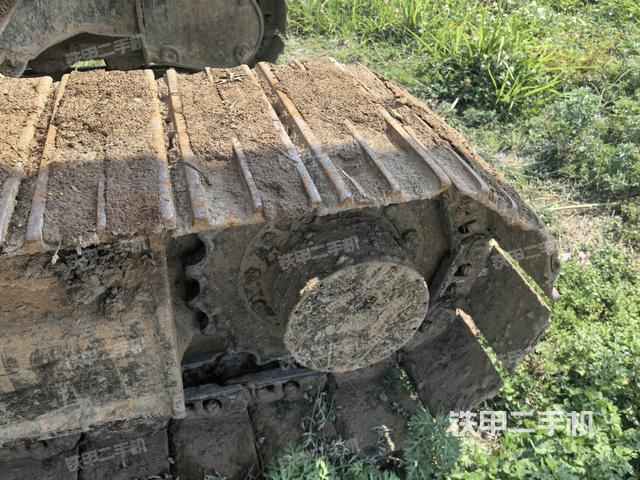 右側(cè)行走馬達(dá)蓋板（行走機(jī)構(gòu)）