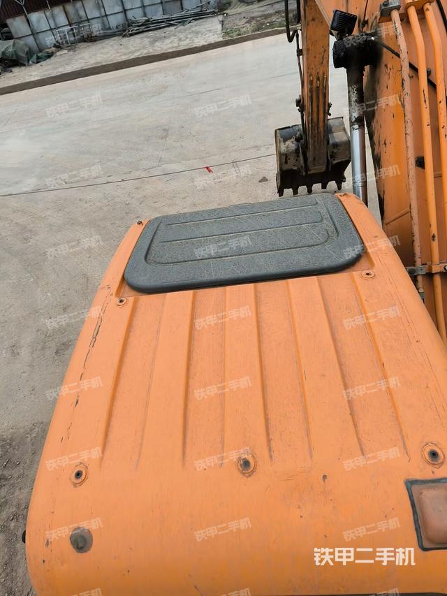 駕駛室頂部俯視(上車部件) 駕駛室頂部俯視(上車部件)