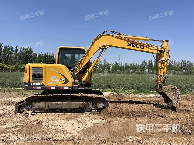 整機(jī)右后45°(整機(jī)外觀) 整機(jī)右后45°(整機(jī)外觀)