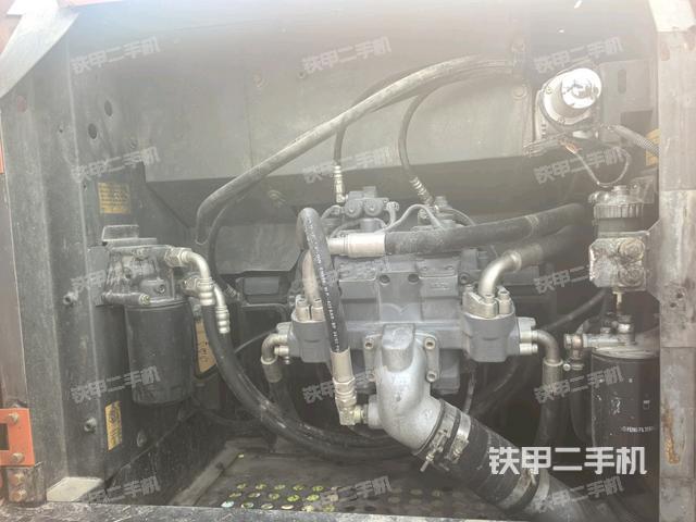 液壓泵室(大件艙室) 液壓泵室(大件艙室)