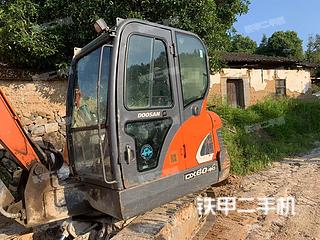 斗山DX55-9C挖掘机实拍图片