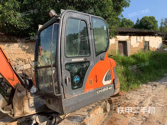 斗山DX55-9C挖掘機