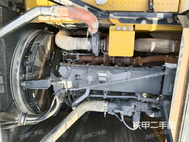 發(fā)動機整體俯視(整機外觀) 發(fā)動機整體俯視(整機外觀)