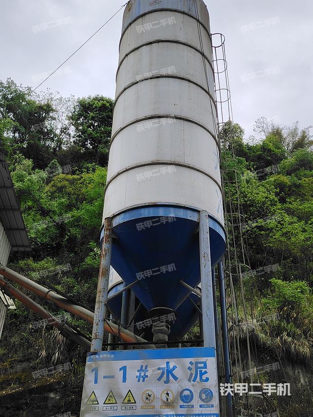 整機(jī)右后45°(設(shè)備外觀及核心部件) 整機(jī)右后45°(設(shè)備外觀及核心部件)