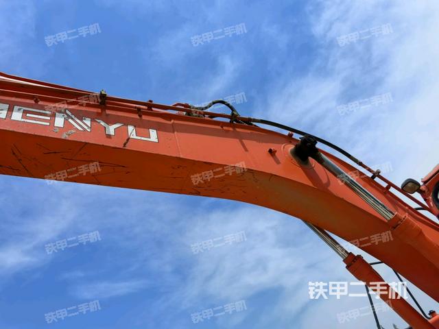 大臂整體?右側(cè)(工作和回轉(zhuǎn)裝置) 大臂整體?右側(cè)(工作和回轉(zhuǎn)裝置)