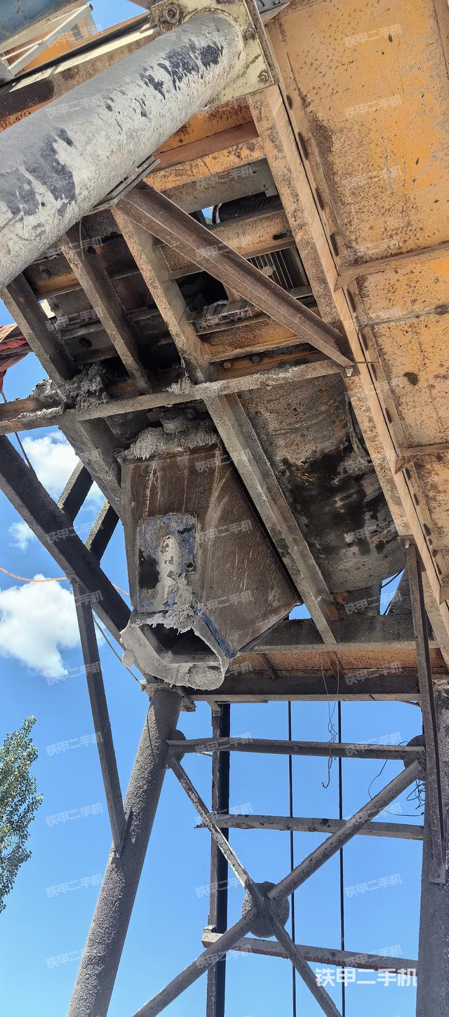 整機左側(設備外觀及核心部件) 整機左側(設備外觀及核心部件)