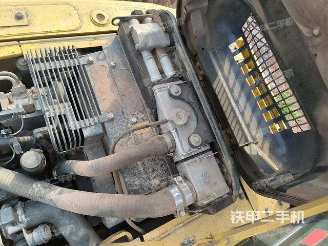 水箱+风扇特写(上车部件) 水箱+风扇特写(上车部件)