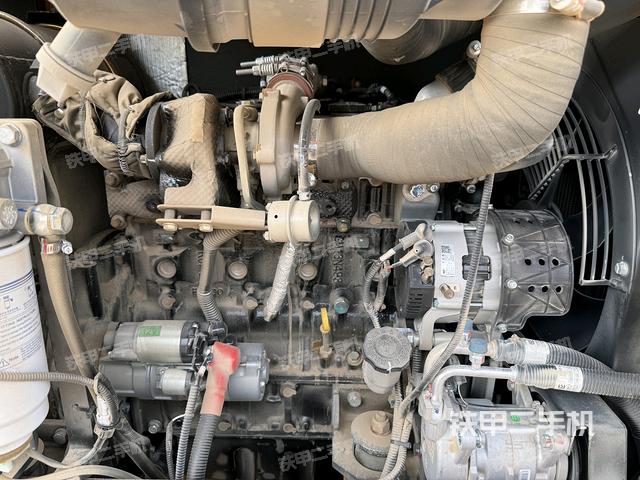 發(fā)動機整體俯視（整機外觀）