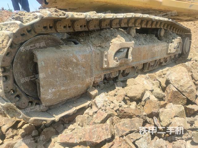 左侧履带整体 (行走机构) 左侧履带整体 (行走机构)