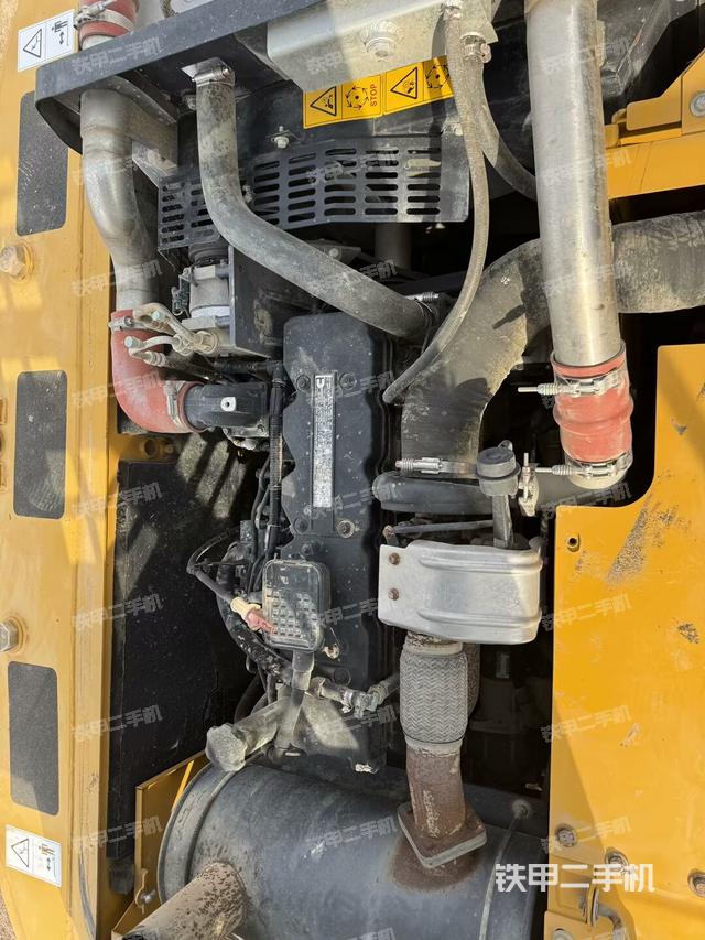 發(fā)動(dòng)機(jī)室(上車部件) 發(fā)動(dòng)機(jī)室(上車部件)