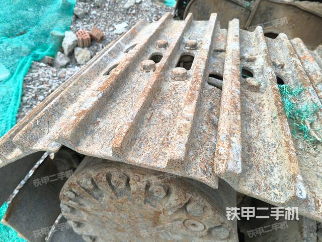 右側行走馬達蓋板(行走機構) 右側行走馬達蓋板(行走機構)