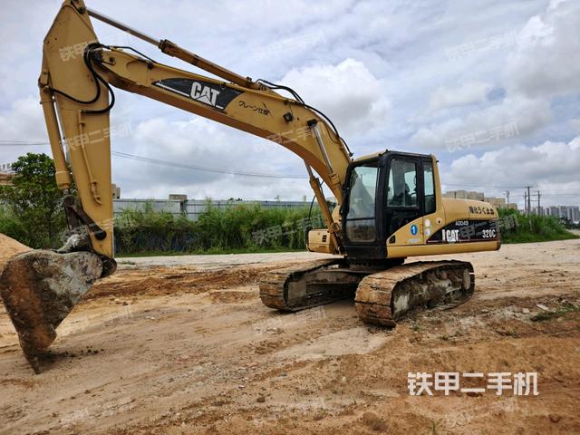 卡特彼勒320C挖掘機