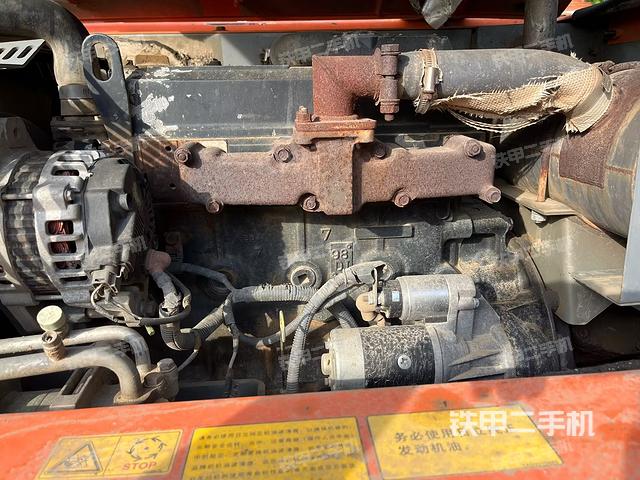 發(fā)動(dòng)機(jī)室(上車(chē)部件) 發(fā)動(dòng)機(jī)室(上車(chē)部件)