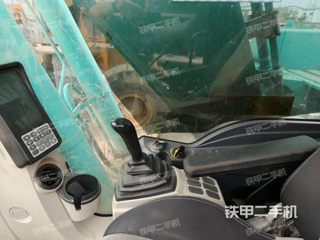 后窗玻璃角標(biāo)（駕駛室部分）