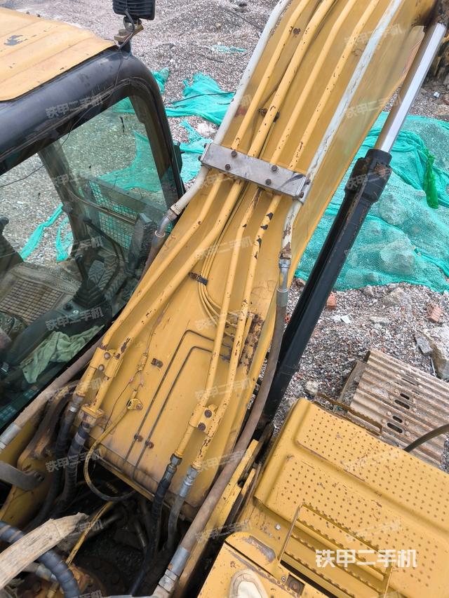 大臂根部?斜視(工作和回轉裝置) 大臂根部?斜視(工作和回轉裝置)