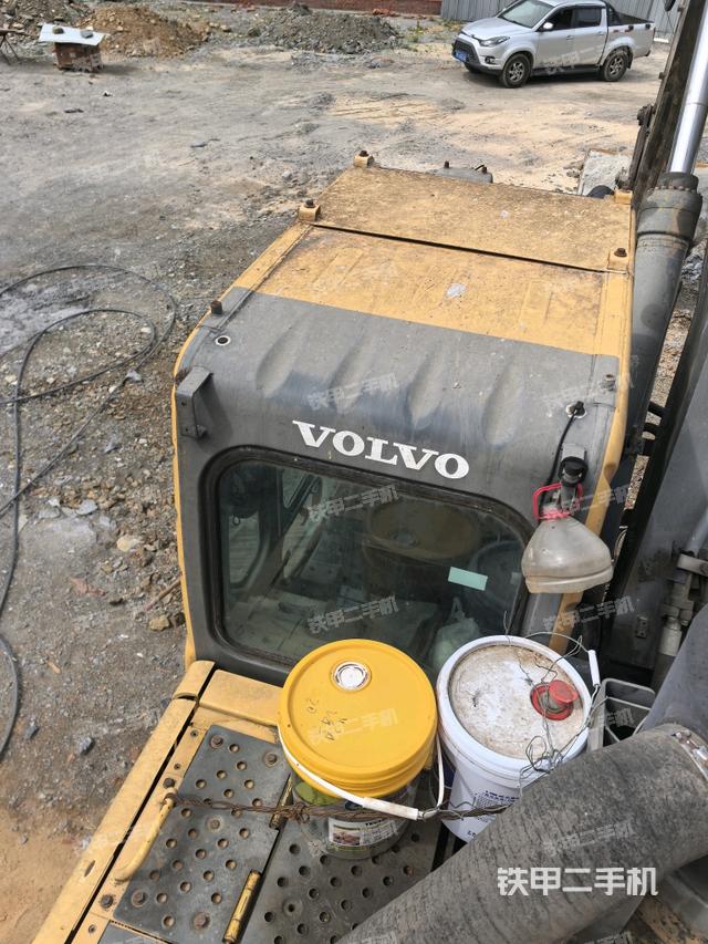 駕駛室頂部俯視（上車部件）