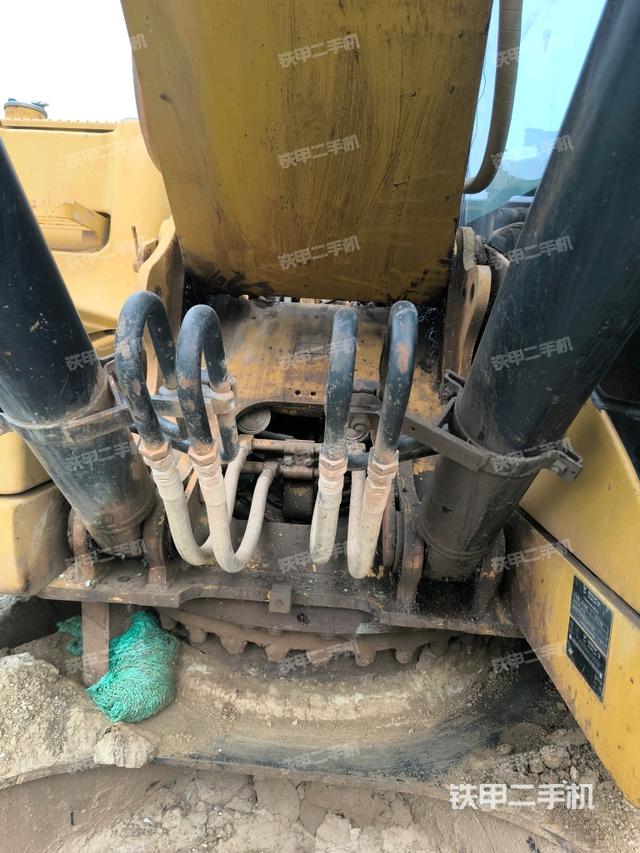 鏟斗45度(工作和回轉裝置) 鏟斗45度(工作和回轉裝置)