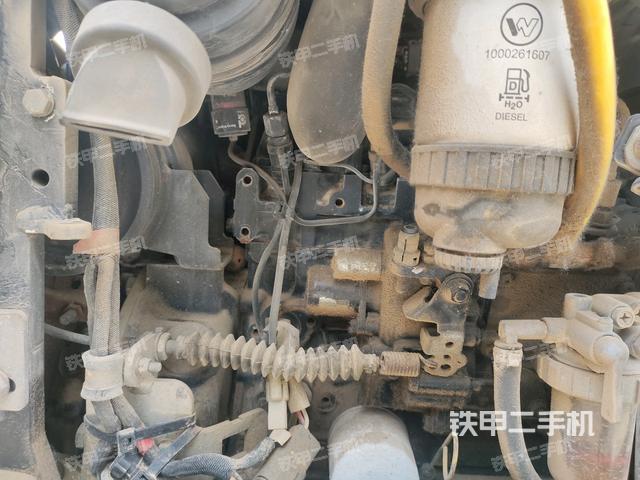 发动机室（上车部件）