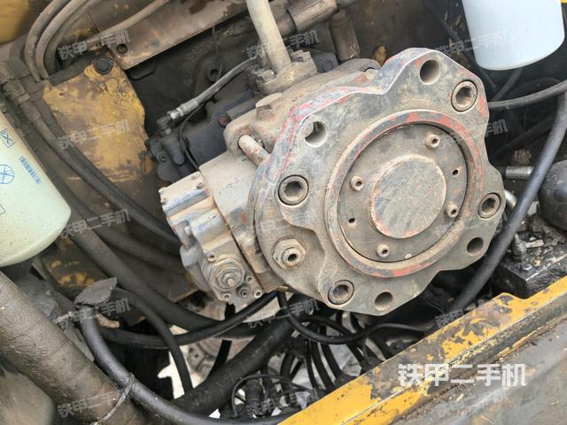 液壓泵斜45?右（大件艙室）