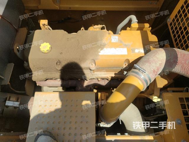 发动机室(上车部件) 发动机室(上车部件)