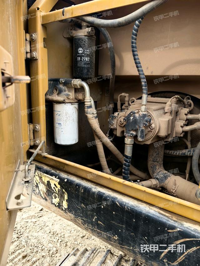 液壓泵室(大件艙室) 液壓泵室(大件艙室)