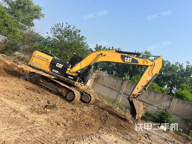 整機(jī)右后45°(整機(jī)外觀) 整機(jī)右后45°(整機(jī)外觀)