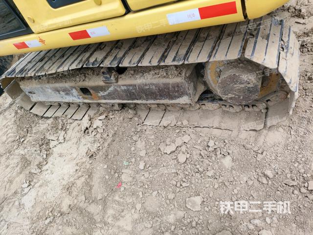 右側(cè)履帶整體?(行走機(jī)構(gòu)) 右側(cè)履帶整體?(行走機(jī)構(gòu))