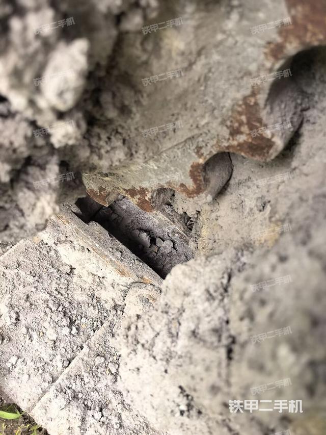 单侧履带整体（整机外观）