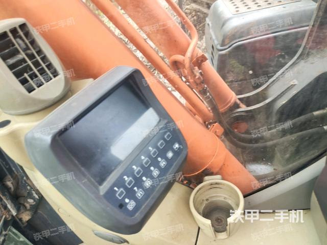 顯示屏?(駕駛室部分) 顯示屏?(駕駛室部分)