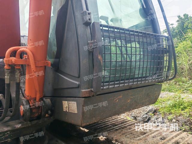 小臂整體右前(工作和回轉裝置) 小臂整體右前(工作和回轉裝置)