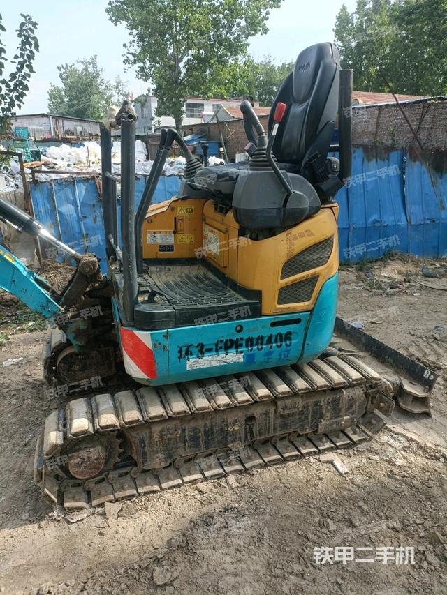 駕駛室整體（整機(jī)外觀）