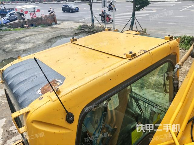 駕駛室頂部俯視(上車部件) 駕駛室頂部俯視(上車部件)